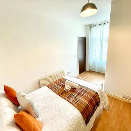 Apartment Bude A2 - Cosysaver Leeds (West Yorkshire)